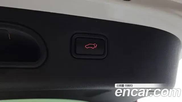 Kia Sportage The Bold 2020 — Photo 19/20