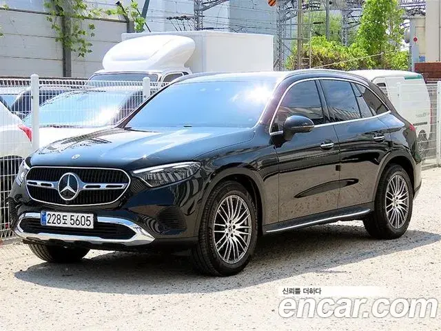 Mercedes-Benz GLC-Class 2025 — ფოტო 14/20