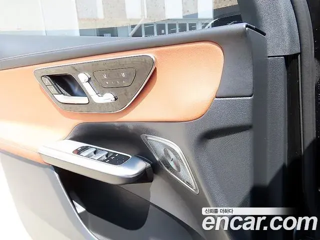 Mercedes-Benz GLC-Class 2025 — ფოტო 4/20