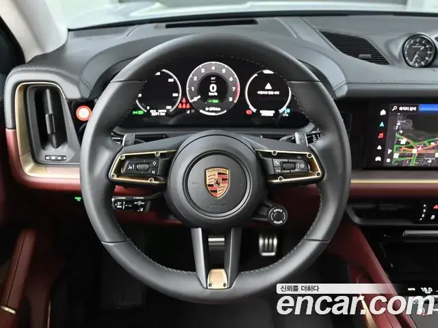 Porsche Cayenne 2025 — Photo 20/20