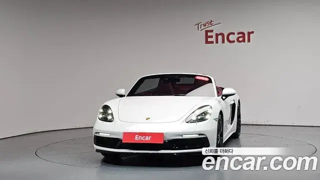 Porsche 718 Boxster 2019 — Фото 3/20