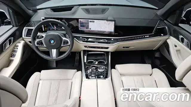 BMW X5 2025 — ფოტო 28/34