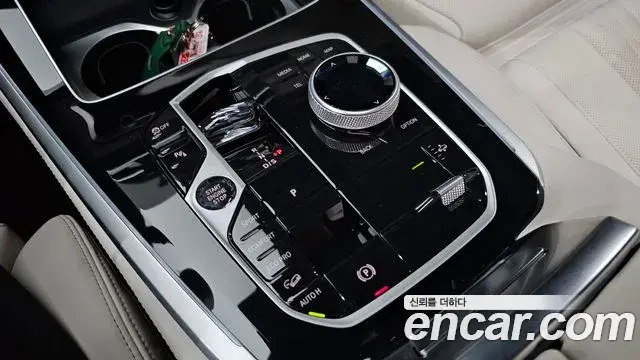 BMW X5 2025 — ფოტო 13/34