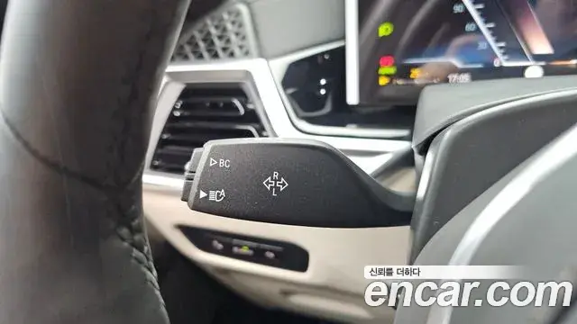 BMW X5 2025 — ფოტო 18/34