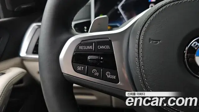 BMW X5 2025 — ფოტო 31/34