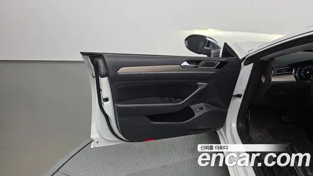 Volkswagen Arteon 2020 — Photo 31/41
