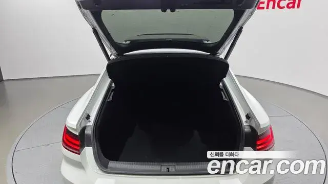 Volkswagen Arteon 2020 — Photo 13/41