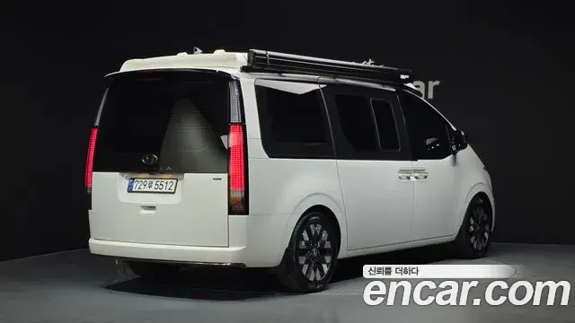 Hyundai Staria 2023 — Şəkil 20/20