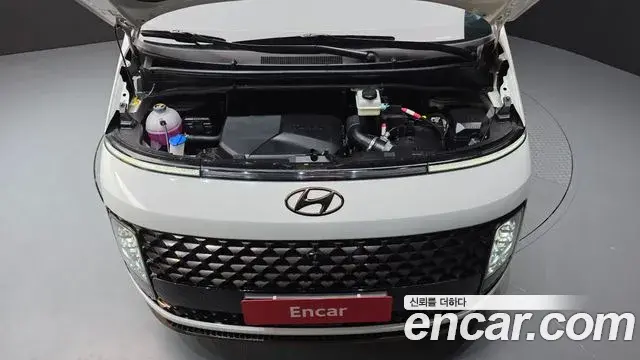 Hyundai Staria 2023 — Şəkil 8/20