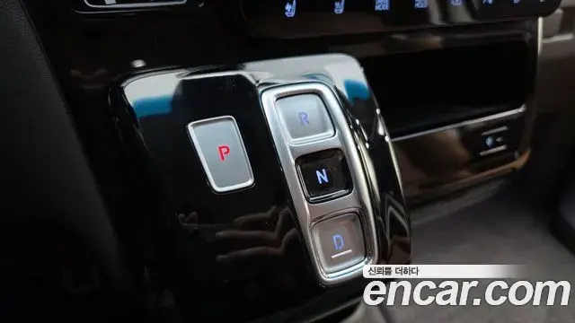 Hyundai Staria 2023 — Şəkil 14/20