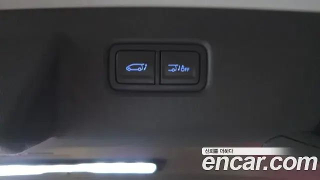 Hyundai Staria 2023 — Şəkil 3/20