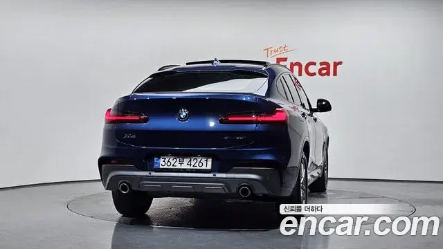BMW X4 2021 — Фото 4/20