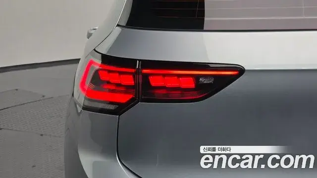 Volkswagen Golf 2026 — ფოტო 31/35