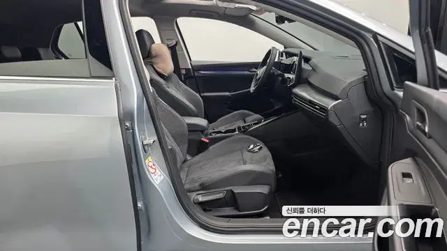 Volkswagen Golf 2026 — ფოტო 25/35