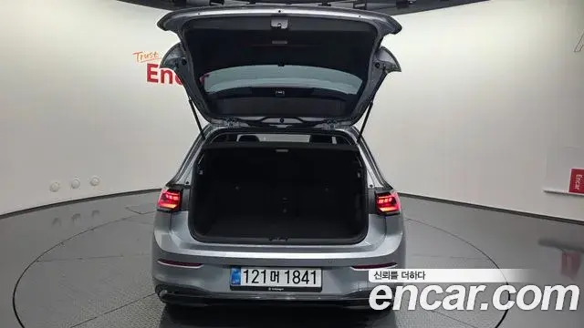 Volkswagen Golf 2026 — ფოტო 10/35