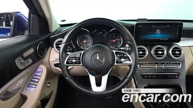 Mercedes-Benz C-Class 2019 — Şəkil 21/30