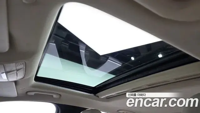 Mercedes-Benz C-Class 2019 — Şəkil 8/30