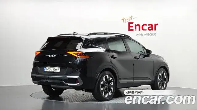 Kia Sportage 2021 — Фото 2/20