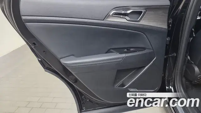 Kia Sportage 2021 — Şəkil 18/38