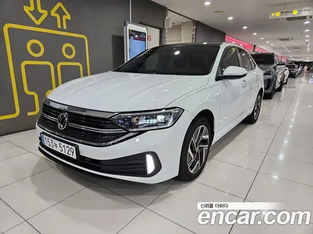 Volkswagen Jetta 2023 — Şəkil 1/20