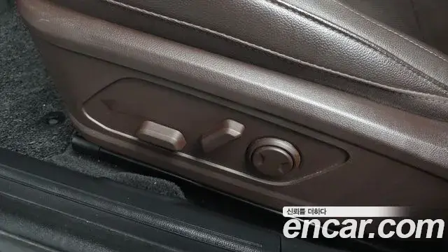 Hyundai Grandeur Hybrid 2023 — ფოტო 7/34