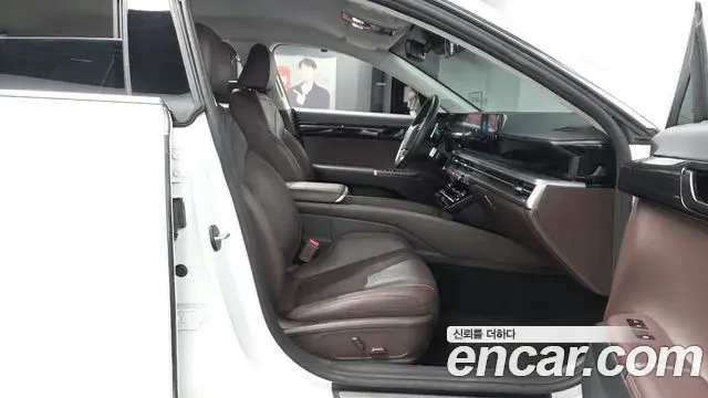 Hyundai Grandeur Hybrid 2023 — ფოტო 8/34