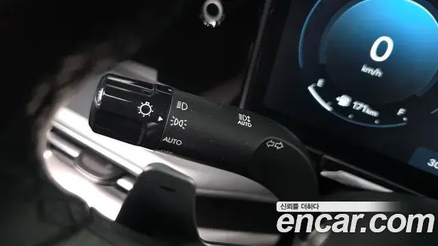 Hyundai Grandeur Hybrid 2023 — ფოტო 12/34