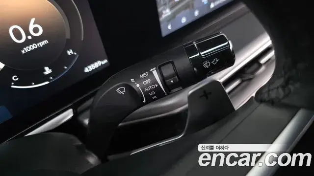 Hyundai Grandeur Hybrid 2023 — ფოტო 5/34