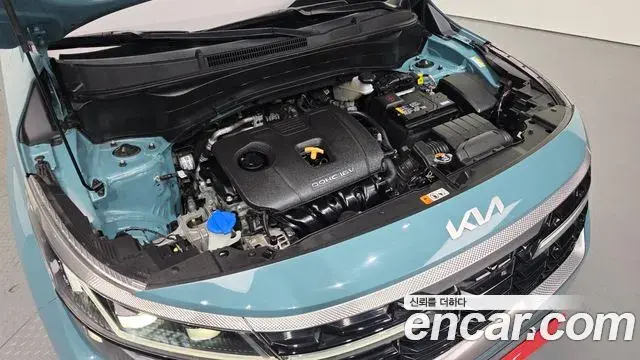 Kia Seltos 2022 — ფოტო 5/20