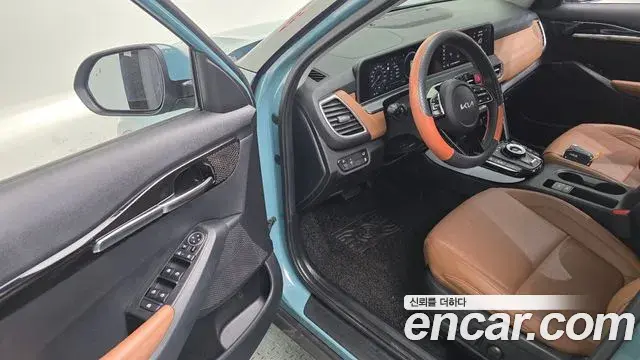 Kia Seltos 2022 — ფოტო 7/20