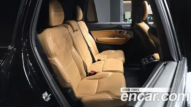 Volvo XC90 2021 — ფოტო 3/25