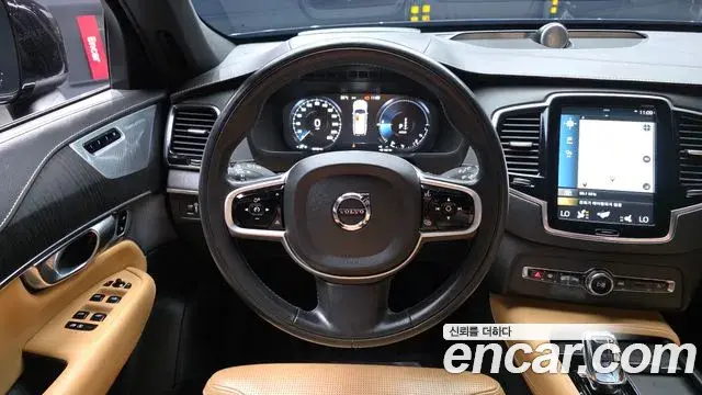 Volvo XC90 2021 — ფოტო 20/25
