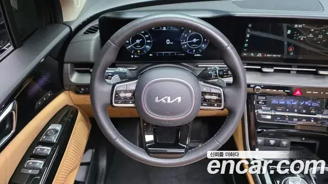 Kia Carnival 2023 — Фото 13/20