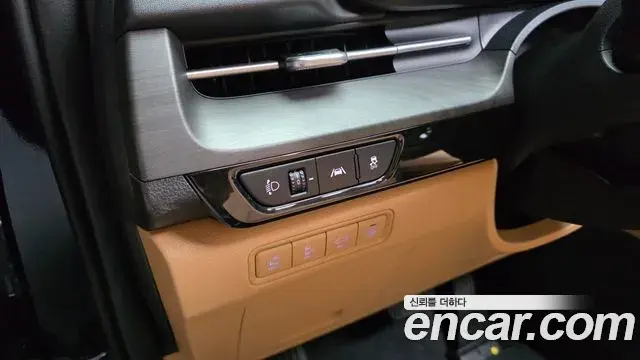 Kia Carnival 2023 — Фото 14/20