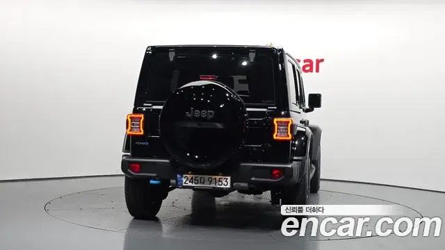 Jeep Wrangler 2022 — Photo 18/20