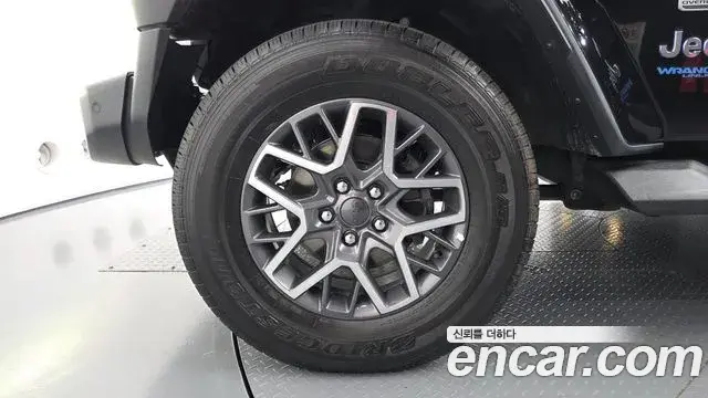Jeep Wrangler 2022 — Photo 10/20