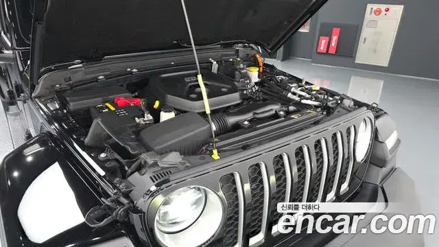 Jeep Wrangler 2022 — Photo 6/20
