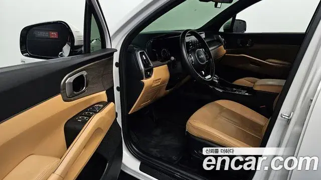 Kia Sorento 2022 — Фото 10/20