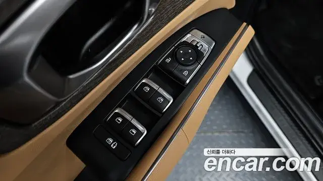 Kia Sorento 2022 — Photo 8/35