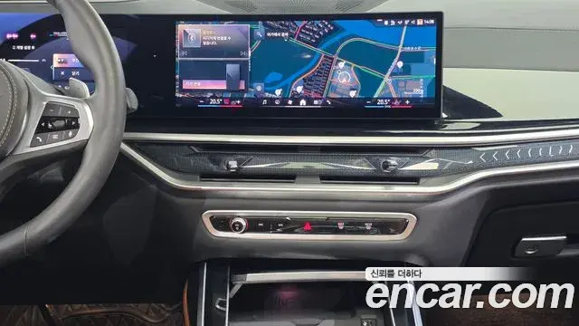 BMW X7 2024 — Photo 10/20