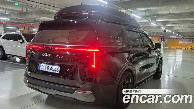 Kia Carnival 2025 — Photo 2/18