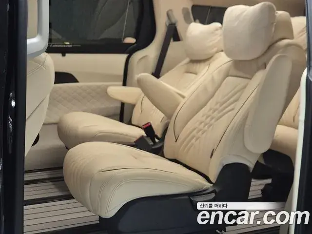 Kia Carnival 2025 — Photo 7/18