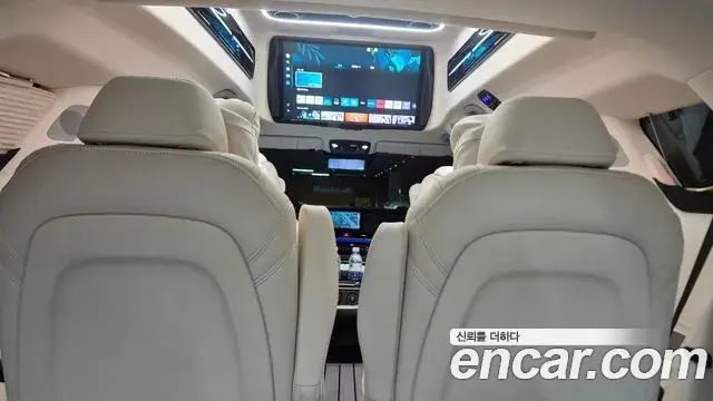 Kia Carnival 2025 — Photo 13/18