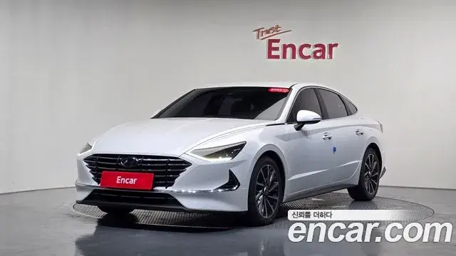 Hyundai Sonata Hybrid 2019 — Photo 3/31