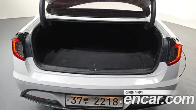 Hyundai Sonata 2019 — Фото 16/20