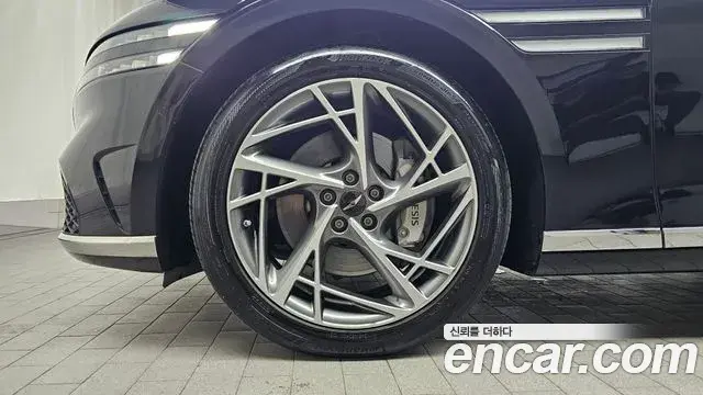Genesis G90 2022 — Şəkil 2/20