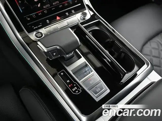 Audi Q7 2025 — Photo 5/20