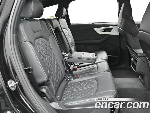 Audi Q7 2025 — Photo 17/20