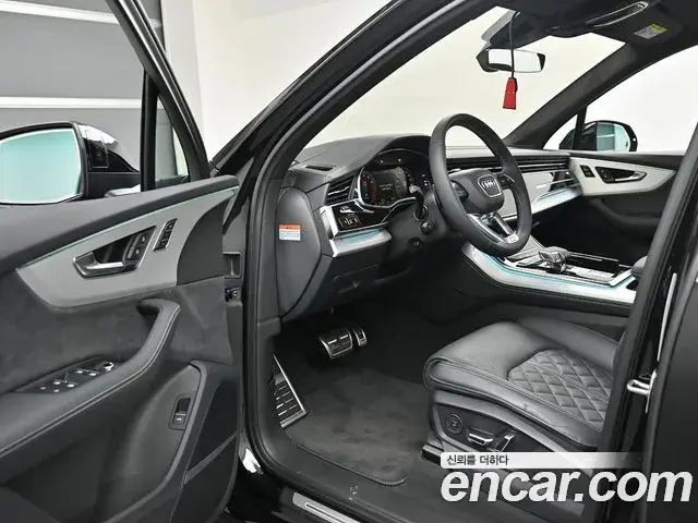 Audi Q7 2025 — Photo 19/20