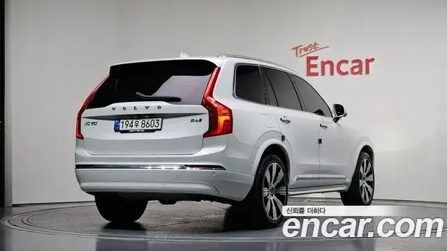 Volvo XC90 2023 — Фото 2/20